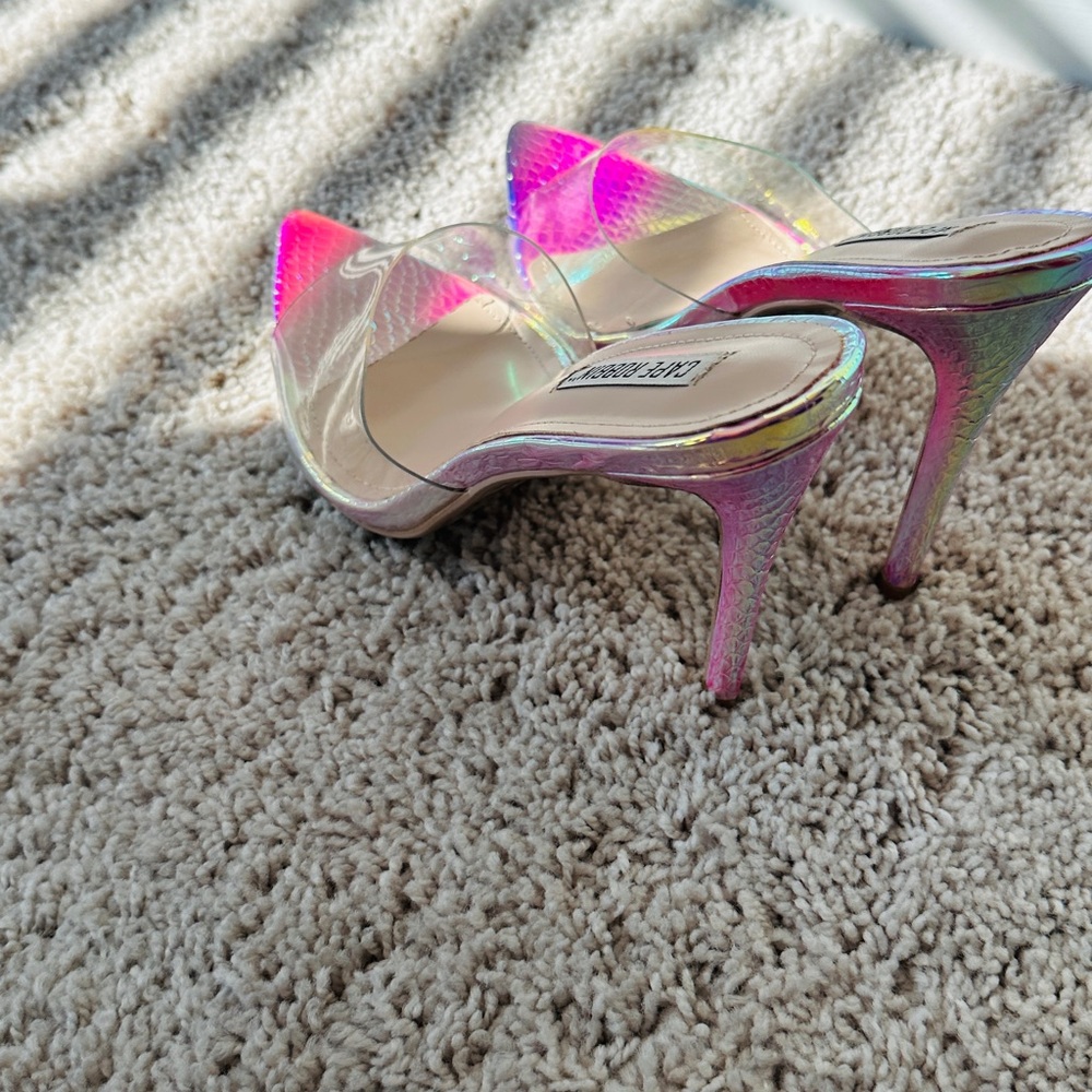 Cape Robbin Iridescent Snake Clear Mules Size 7.5 fits like an 9 - Picture 5 of 8